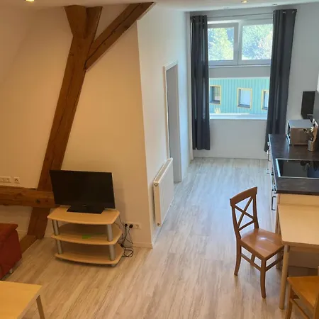 Im Stollenhof *